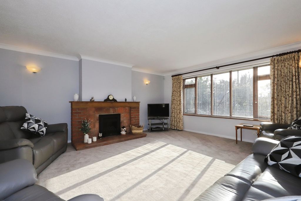 Property photo 2 of 20 Pbox-Img.Jpg