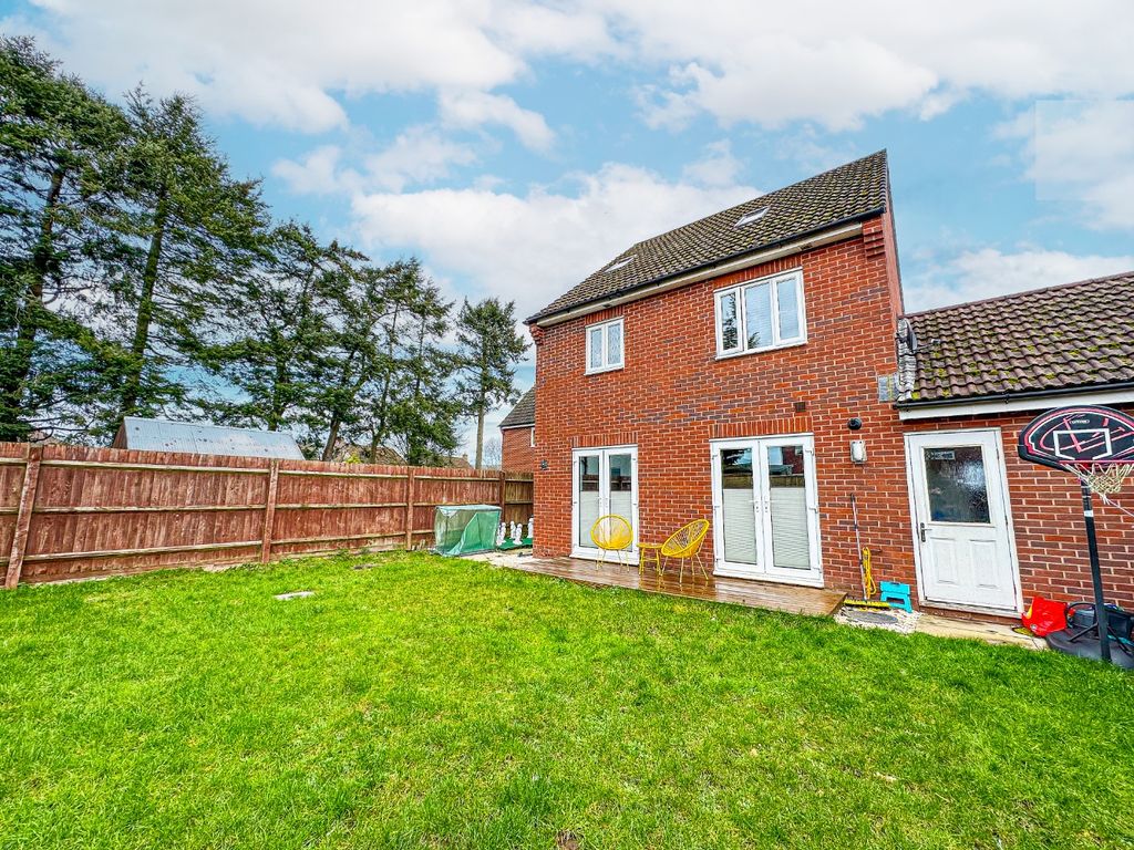 Property photo 2 of 24 4840247