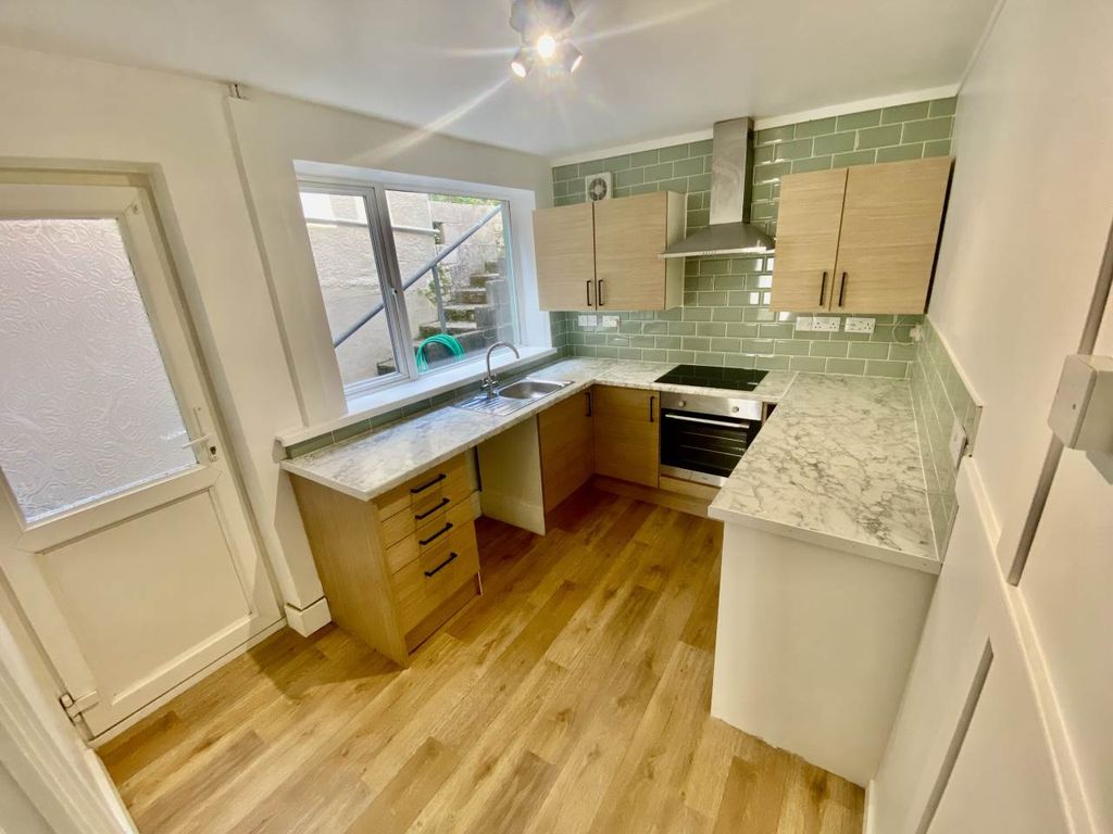 Property photo 1 of 20 Img_5063