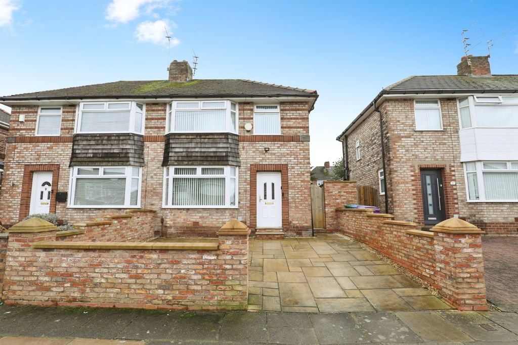 Property photo 1 of 17 Front