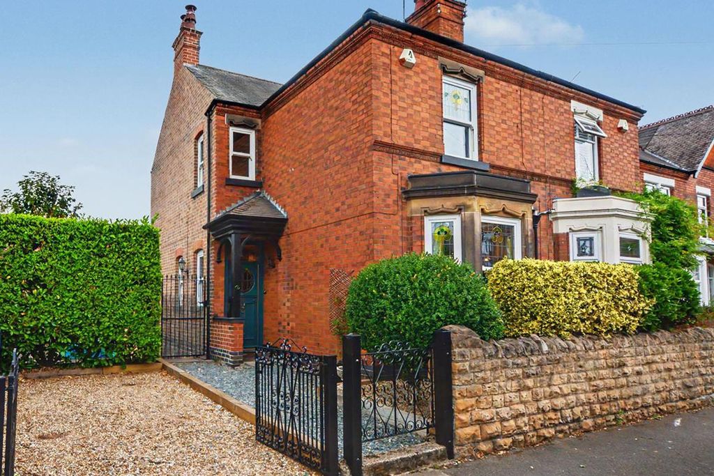 Property photo 1 of 35