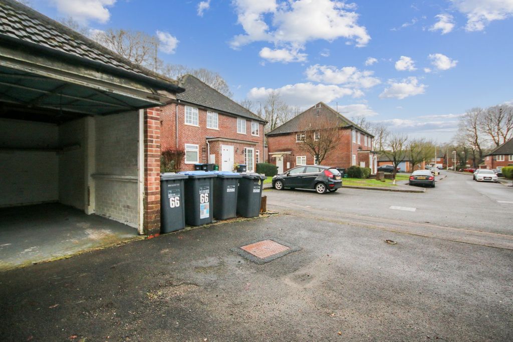 Additional image 8 of 1 bed maisonette for saleThe Dell, East Grinstead RH19