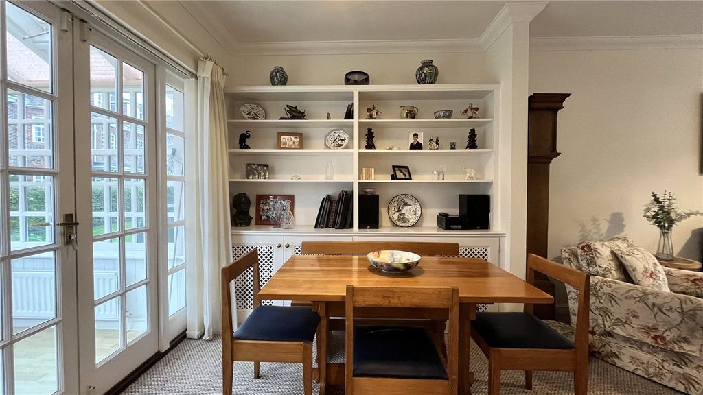 Property photo 3 of 15 Dining Room