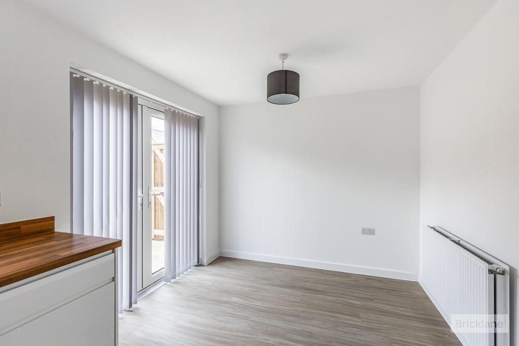 Property photo 3 of 14 Dining Area