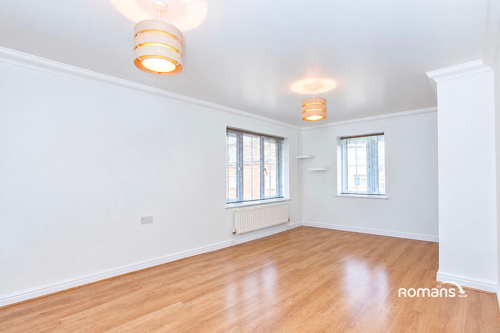 Property photo 2 of 8 Pbox-Img.Jpg
