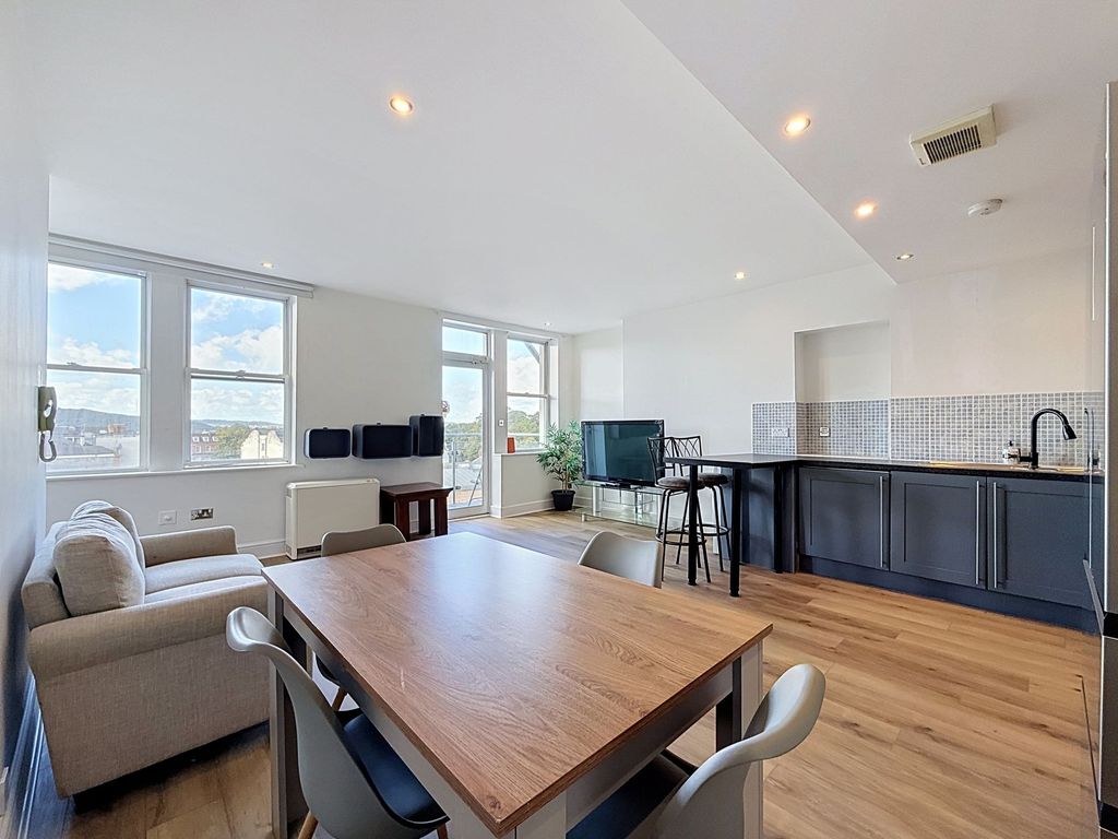 Property photo 1 of 16 Open Plan Living Space