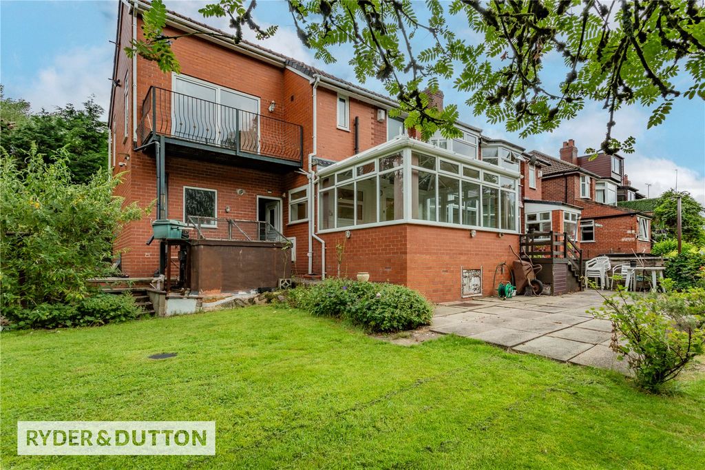 Property photo 2 of 37 Picture No. 33