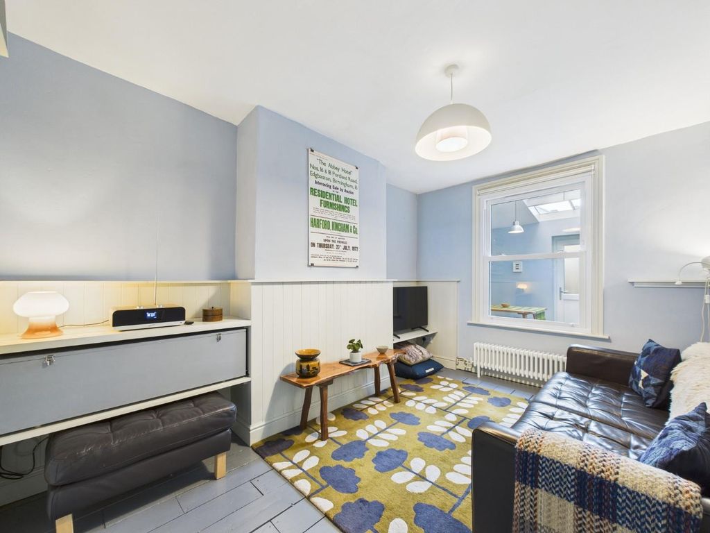 Property photo 3 of 36 Cam01530G0-Pr0367-Still002.Jpg