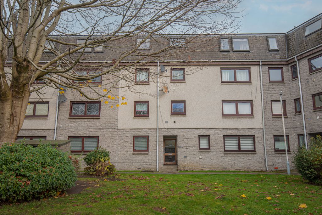 Property photo 1 of 11 Exterior