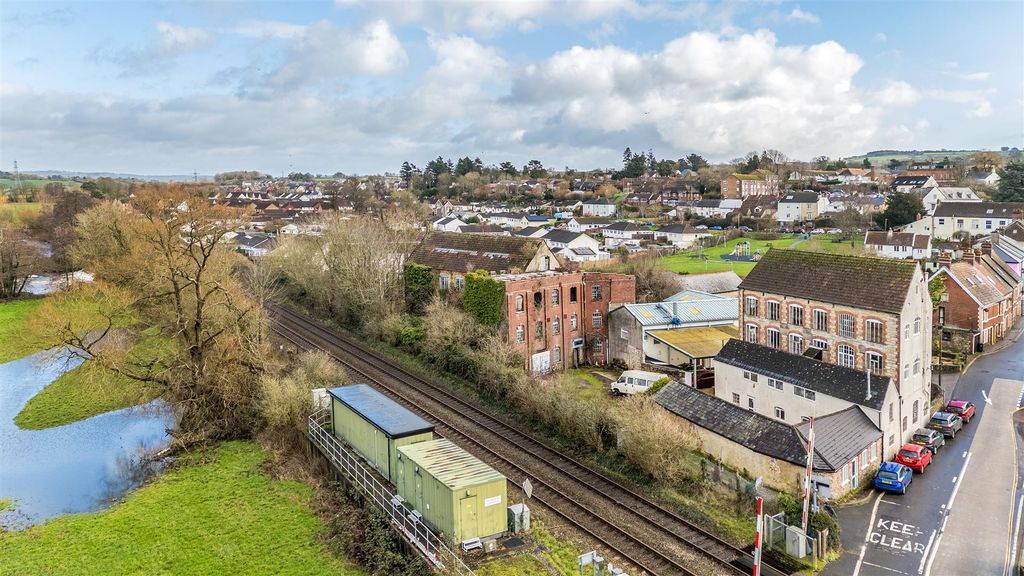 Property photo 2 of 17 1414330 (1).Jpg