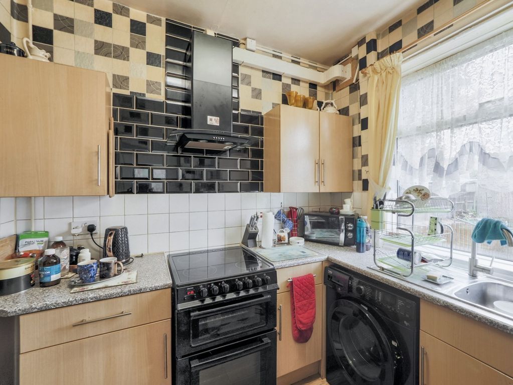 Property photo 3 of 20