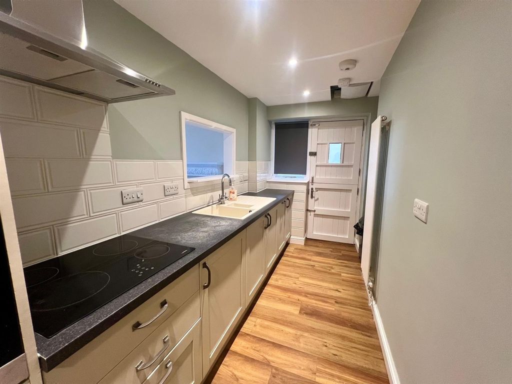 Additional image 5 of 1 bed flat for saleWorcester Road, Malvern WR14