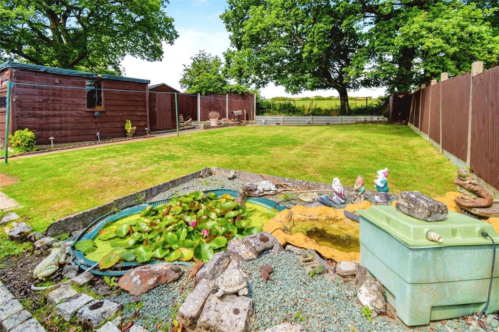 Property photo 2 of 23 Picture No. 24