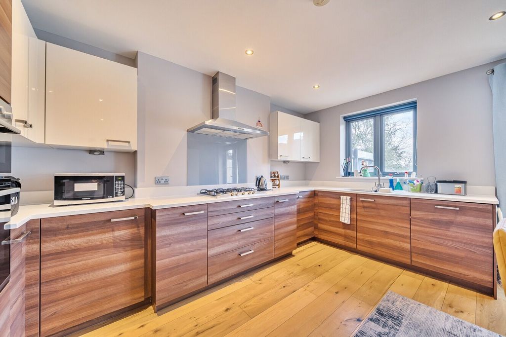 Property photo 3 of 19 Picture No. 25