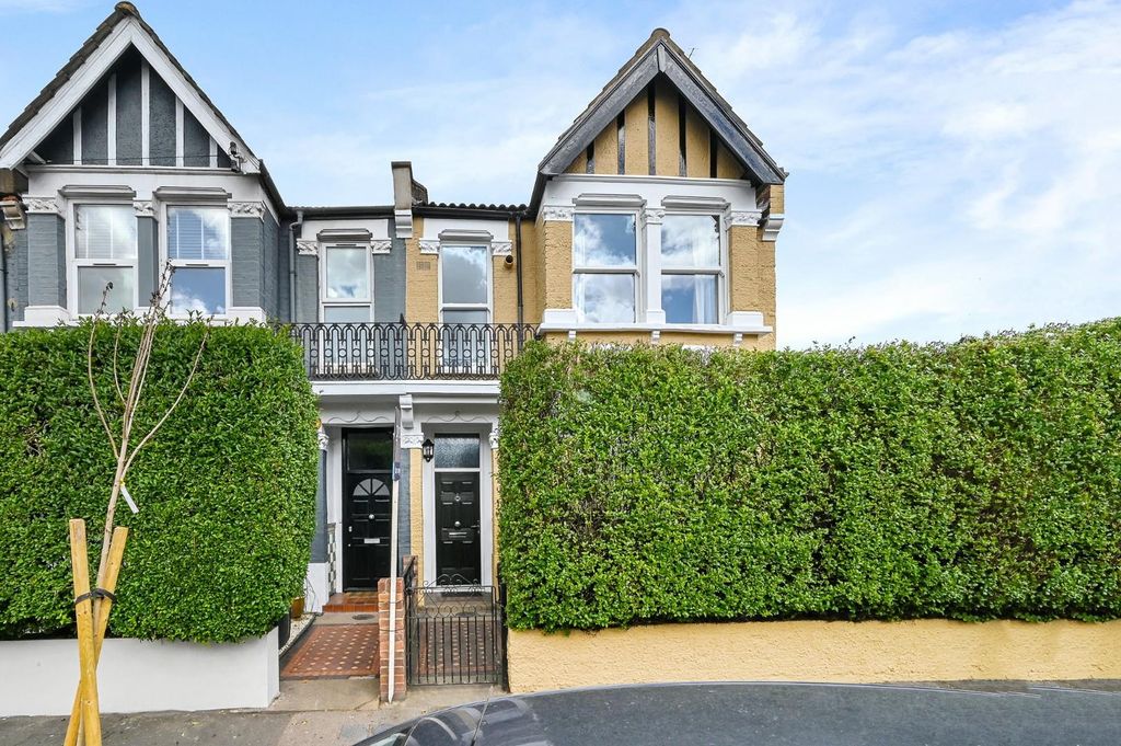Property photo 1 of 10