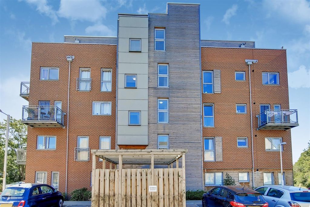 Property photo 1 of 11 4349371