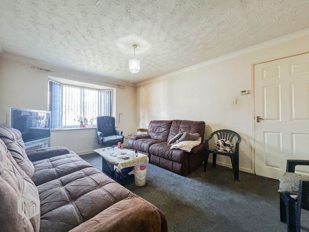 Property photo 3 of 8 Picture No. 06