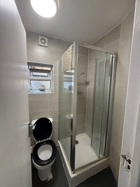 Property photo 3 of 3 Bath