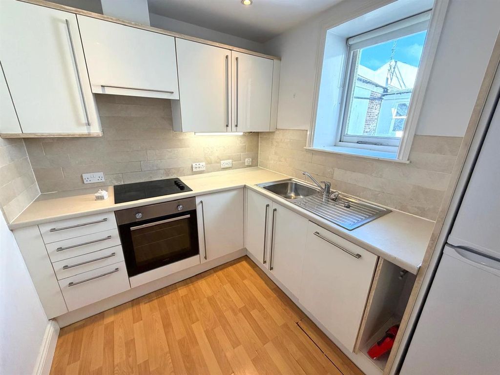 Property photo 1 of 5 Kitchen.Jpg