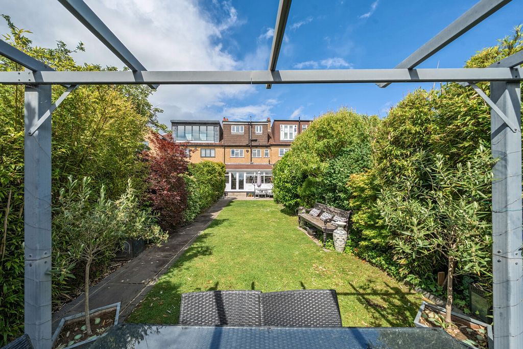 Property photo 2 of 19 1471871-4-6A21929...