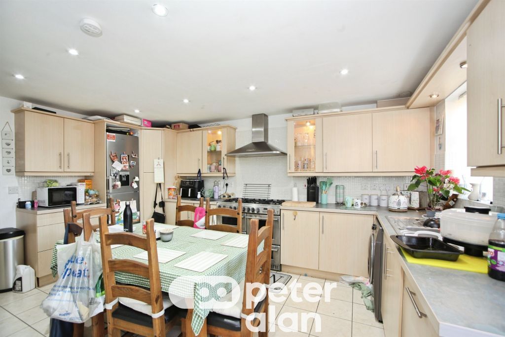 Property photo 3 of 25