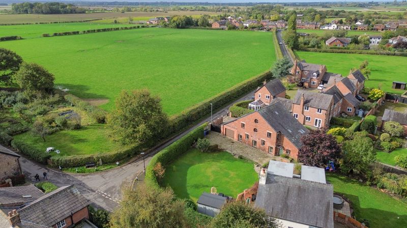 Property photo 2 of 41 Photo 13