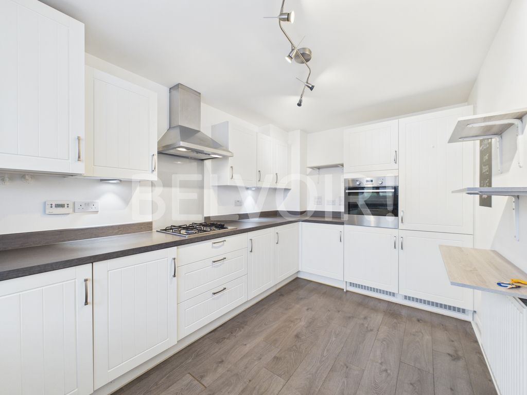 Property photo 2 of 25