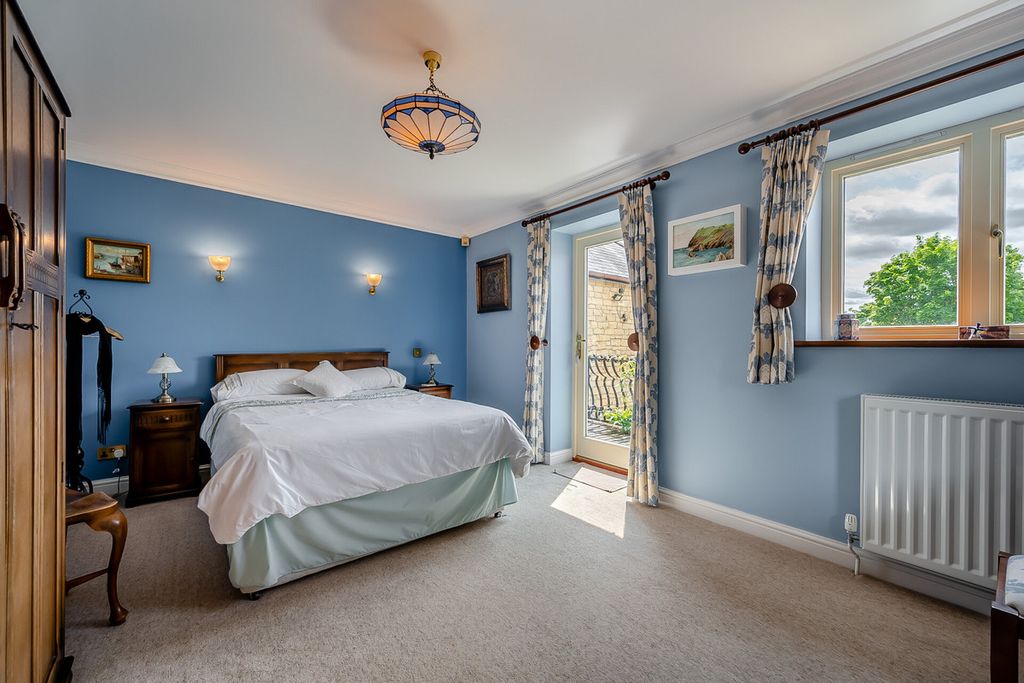 Additional image 28 of 5 bed detached house for saleHigh Street South, Tiffield, Towcester Northamptonshire NN12