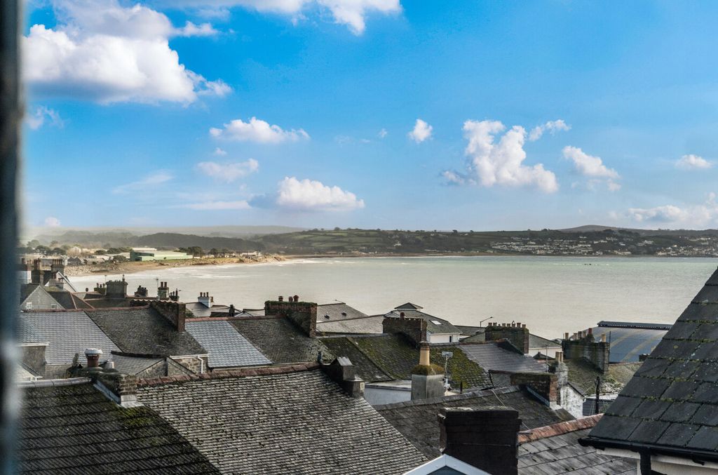 Property photo 2 of 17 1380397-14-6911c3...