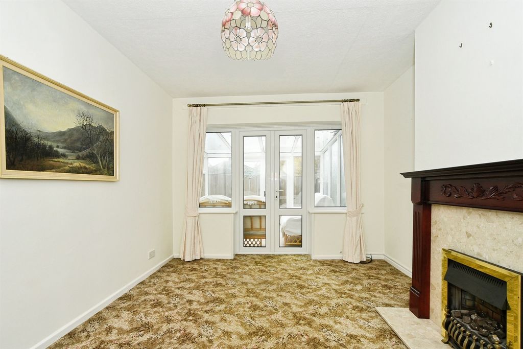 Property photo 3 of 16