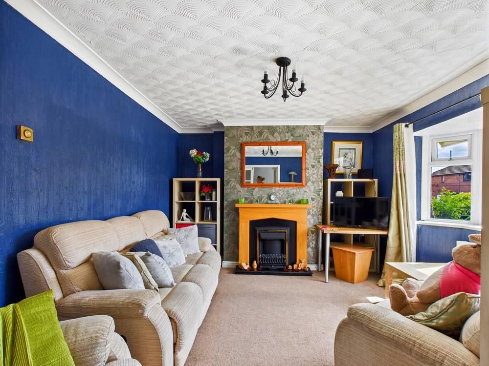 Property photo 3 of 14 Living Room