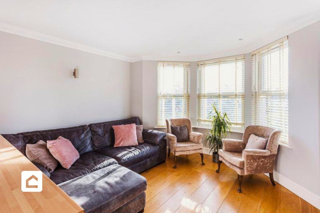 Property photo 3 of 14 3