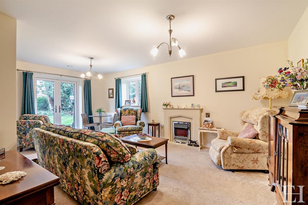 Property photo 2 of 37 8671797-Interior29-800.Jpg