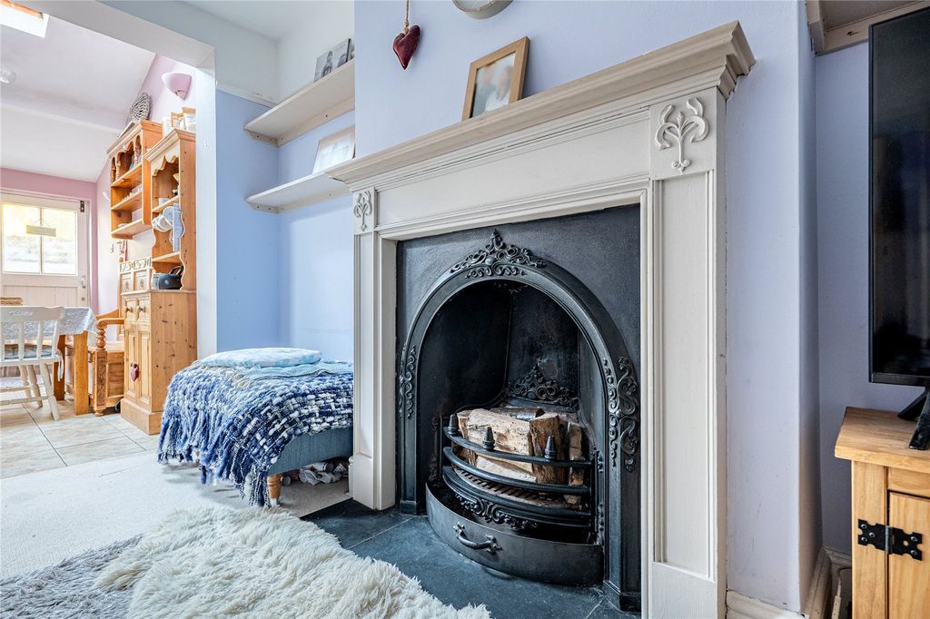 Property photo 3 of 28 Picture No. 13