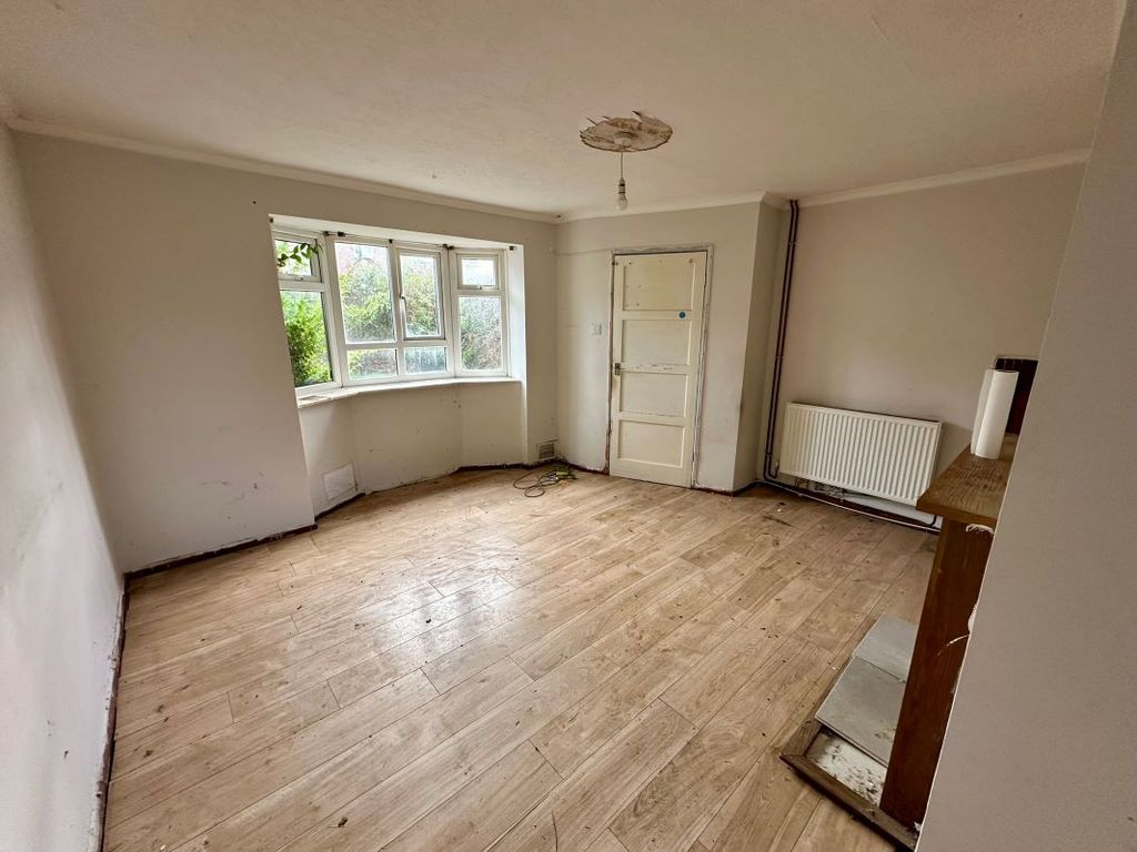 Property photo 3 of 10 Image 3