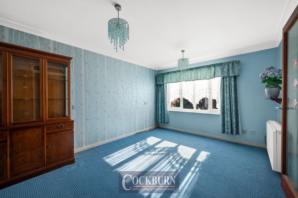 Property photo 3 of 15