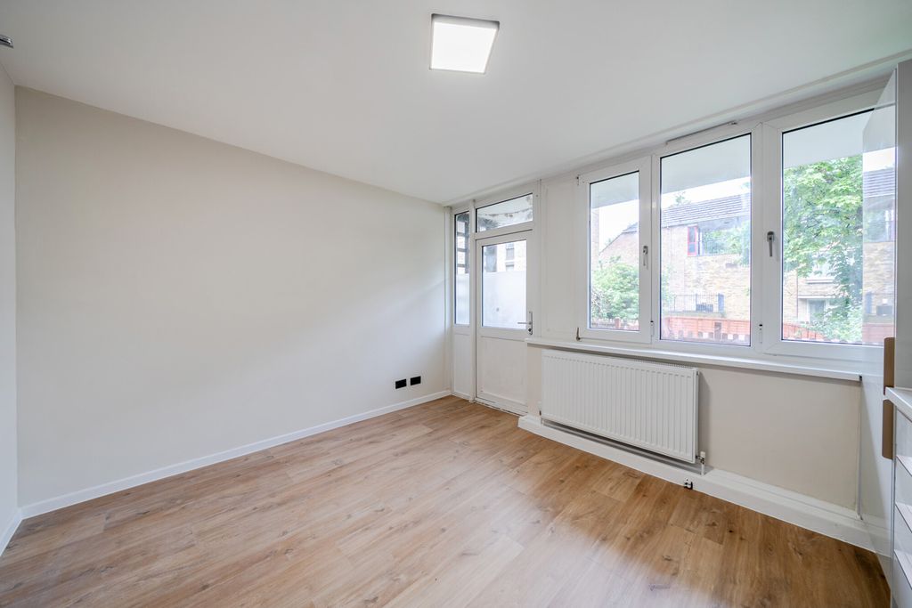 Property photo 3 of 18 1470758-3-6A1Eab7...