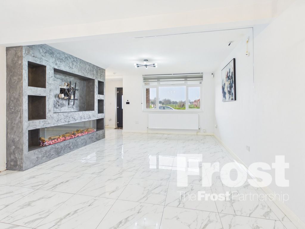 Property photo 2 of 11 Picture No. 03