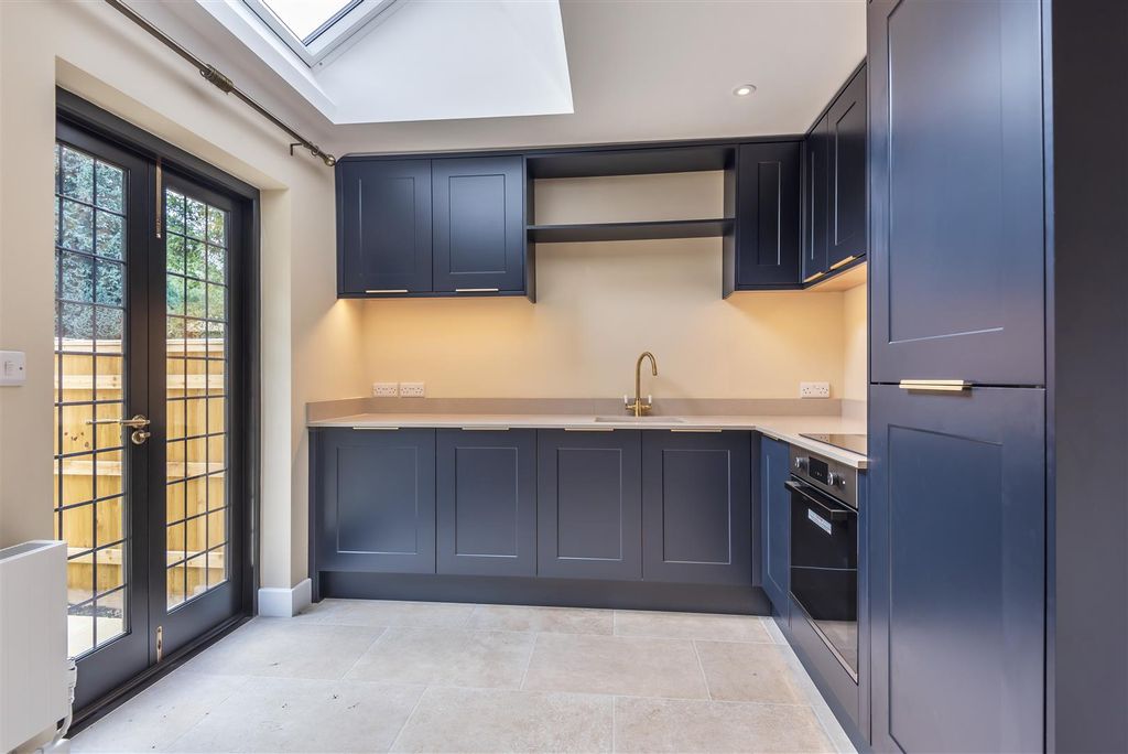 Property photo 2 of 13 903985 (13).Jpg