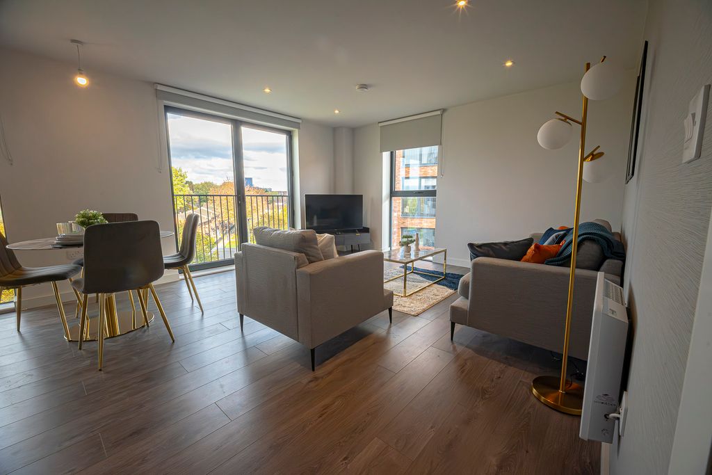 Property photo 2 of 9