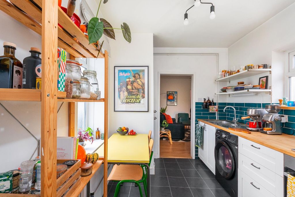 Property photo 1 of 23 9A1Arbr - Kitchen C.Jpg