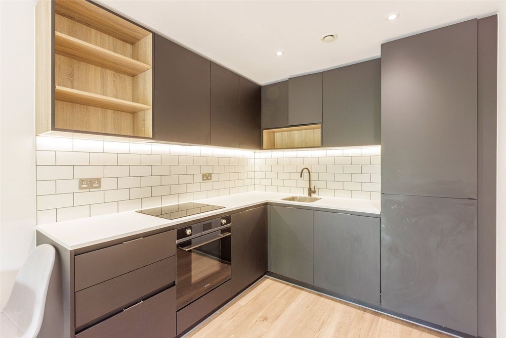 Property photo 3 of 15 Picture No. 22