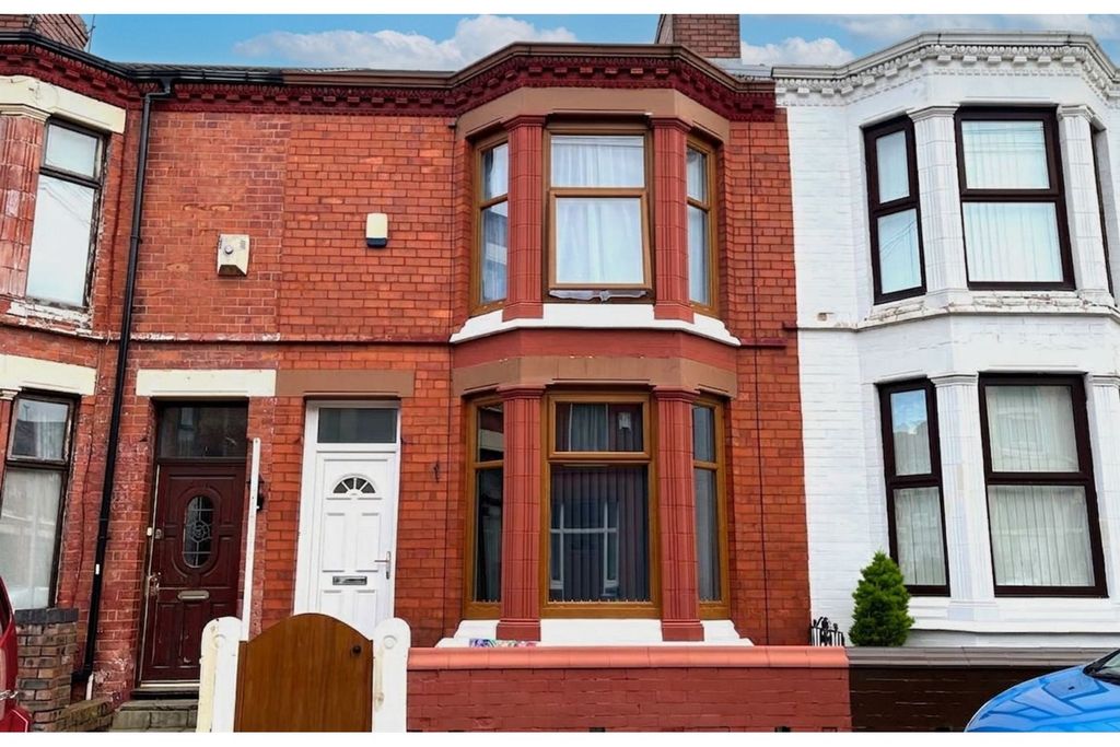 Property photo 1 of 18