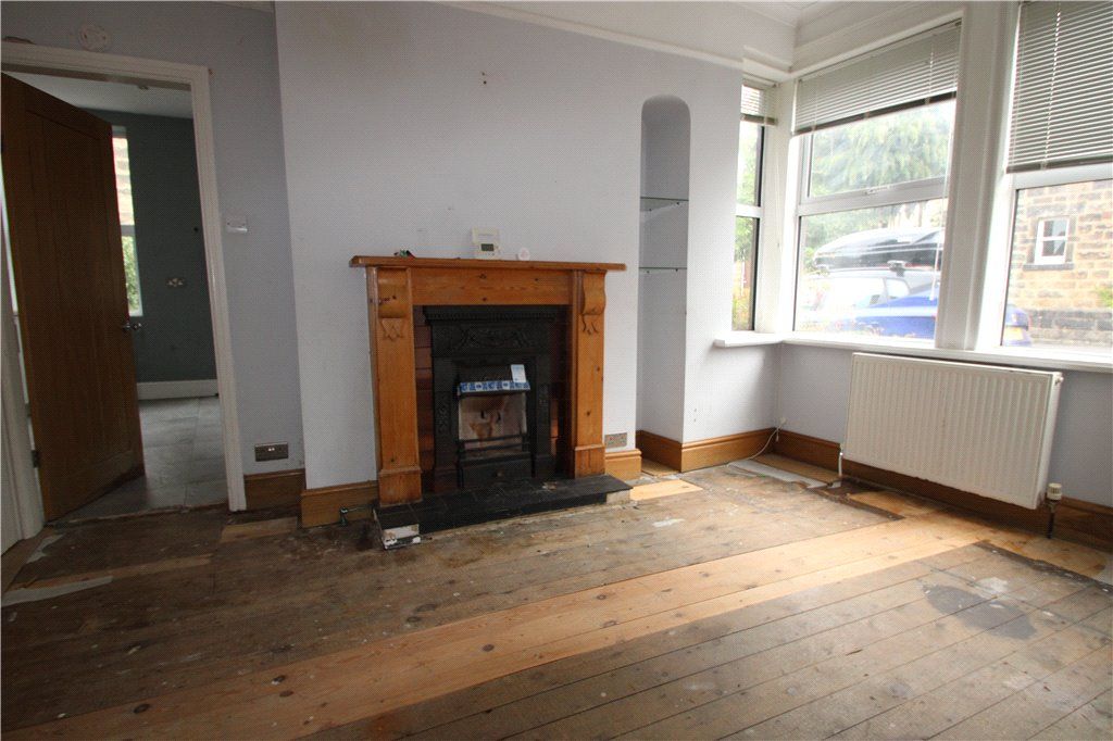 Property photo 3 of 11 Dining Room