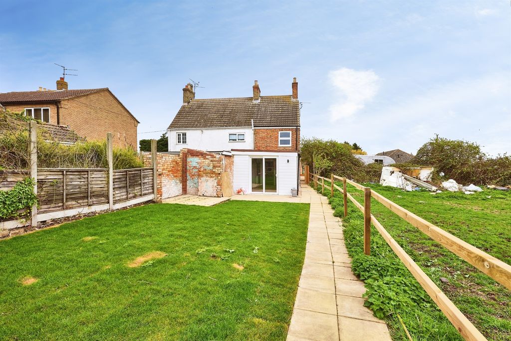 Property photo 1 of 15