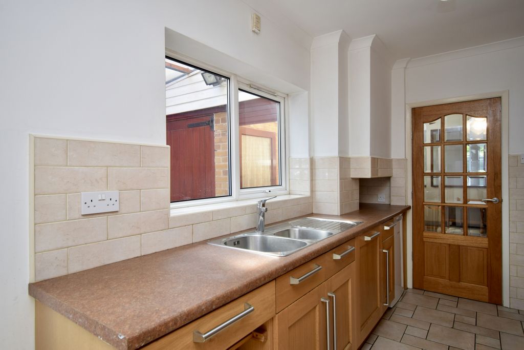 Property photo 2 of 18 Gallery