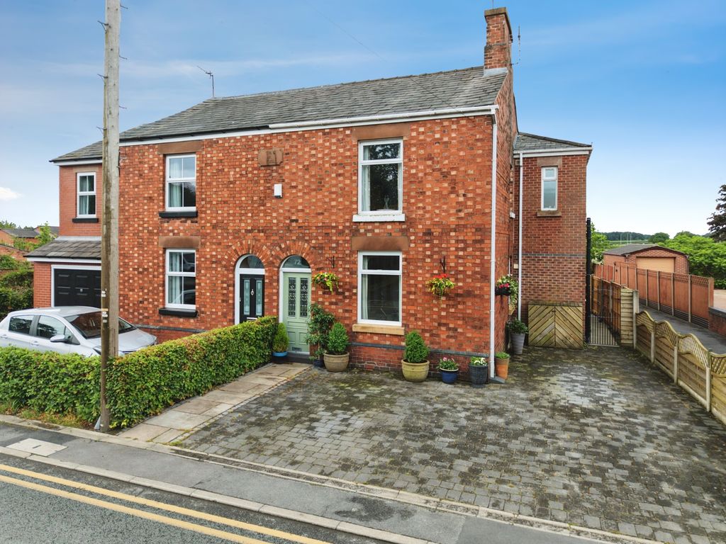 Property photo 1 of 30