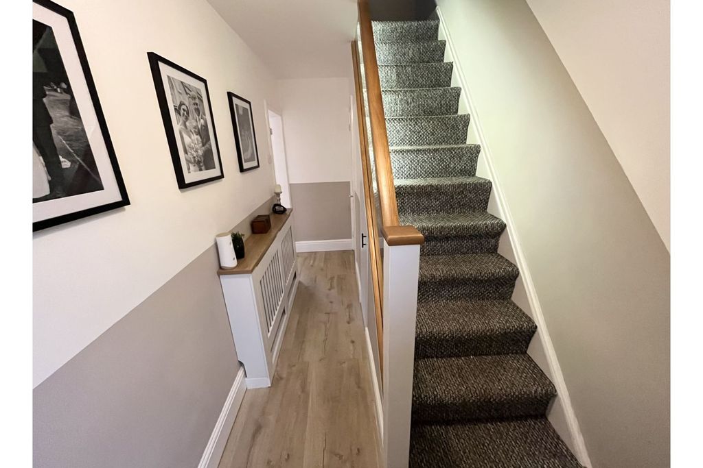 Property photo 2 of 13 Entrance Hallway