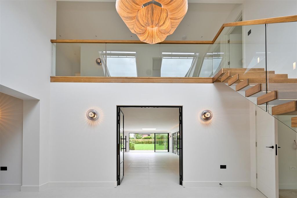 Property photo 2 of 12 44 Uplands Rs-8.Jpg