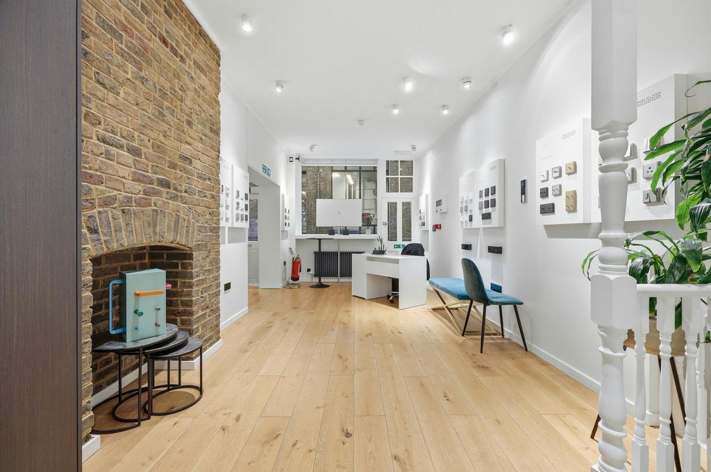 Property photo 3 of 11 Img_2738.Jpg